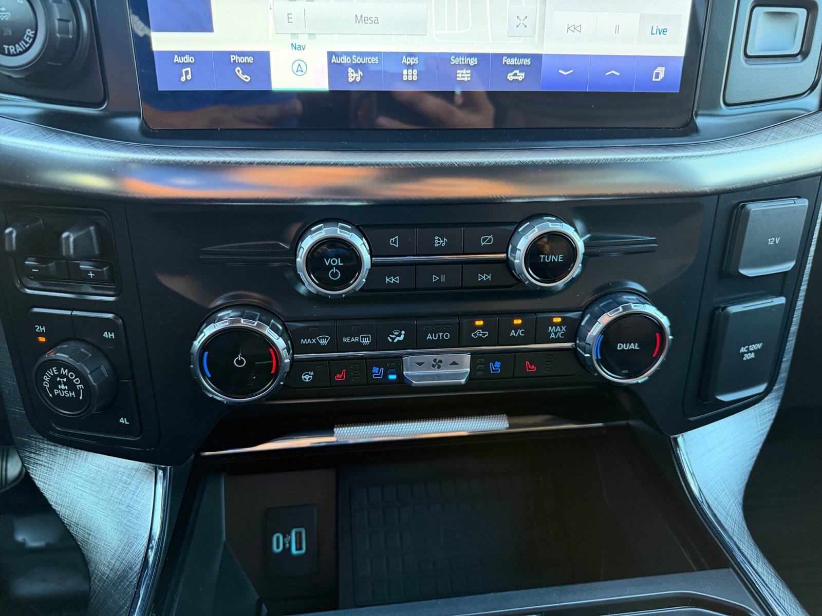 Certified 2022 Ford F150 King Ranch w/ Equipment Group 601A High AWD/4WD image 26