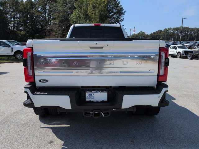 Certified 2025 Ford F450 Platinum w/ Platinum Plus Package AWD/4WD image 6