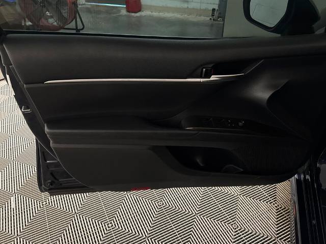 Used 2022 Toyota Camry SE FWD image 15