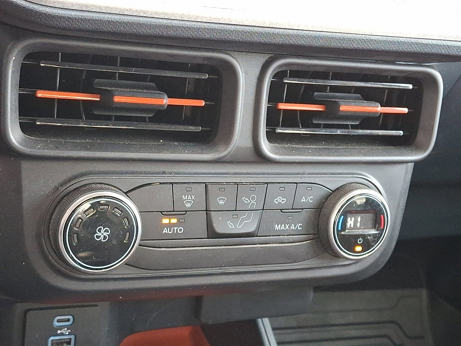 Certified 2022 Ford Maverick XLT image 19