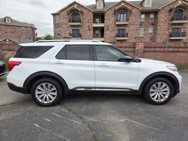 Certified 2020 Ford Explorer Limited AWD/4WD image 4