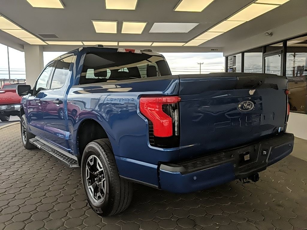 Certified 2022 Ford F150 Lightning XLT w/ Max Trailer Tow Package image 5