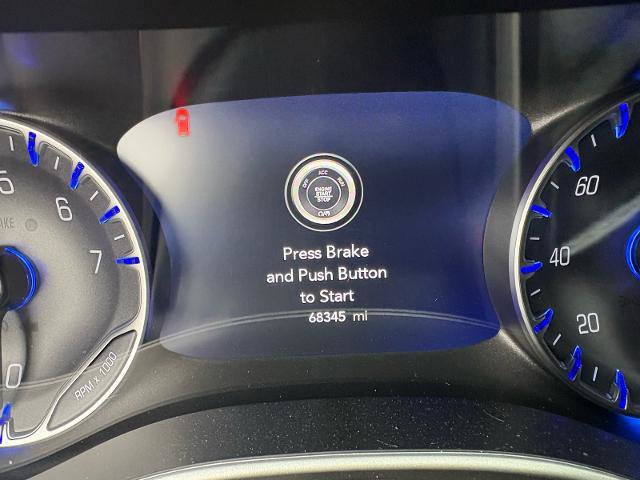 Used 2024 Chrysler Pacifica Touring-L image 9