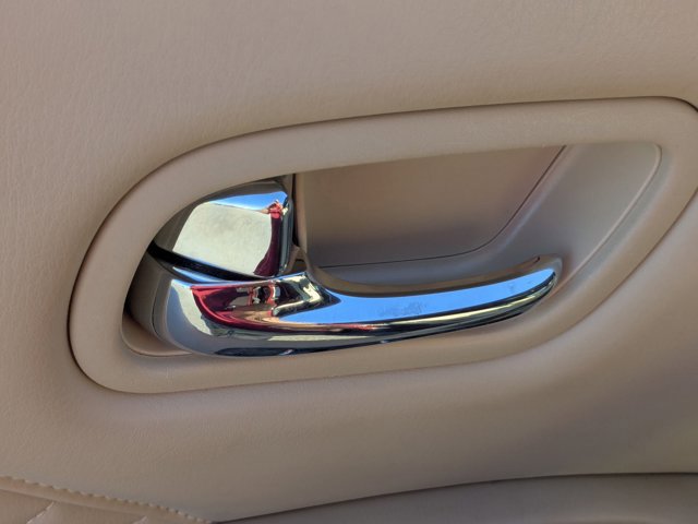 Used 2021 INFINITI QX80 Sensory w/ All-Season Package image 15