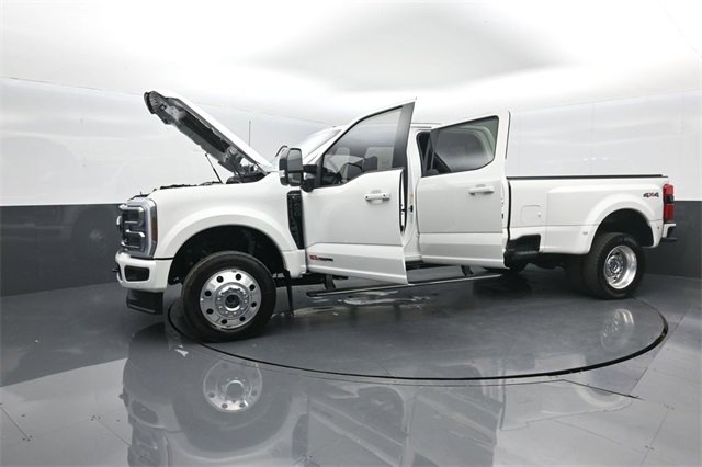 Certified 2025 Ford F450 Platinum image 35
