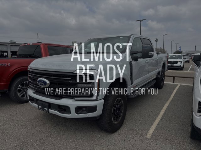 Certified 2025 Ford F250 Platinum w/ Tremor Off-Road Package image 2