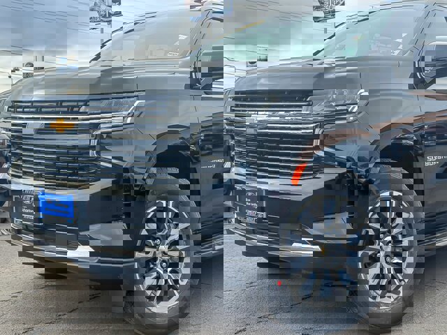 Used 2021 Chevrolet Suburban LT image 2