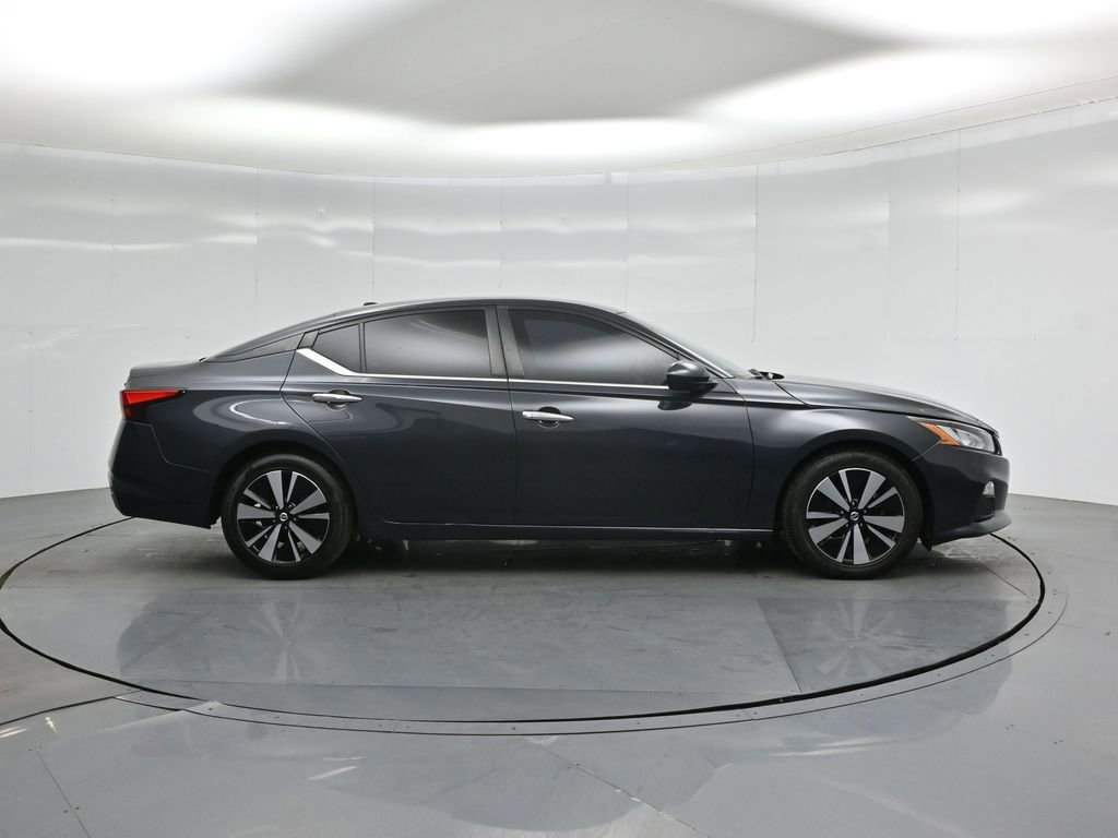 Used 2022 Nissan Altima 2.5 SV image 8