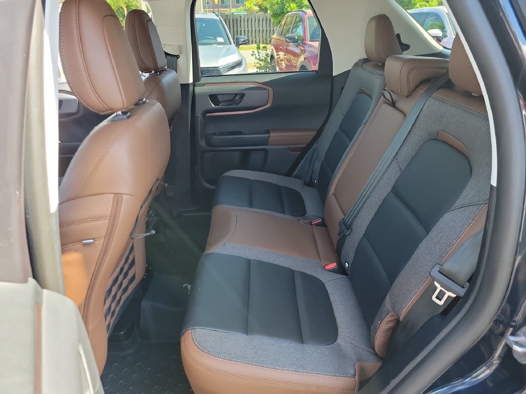 Certified 2023 Ford Bronco Sport Outer Banks AWD/4WD image 16