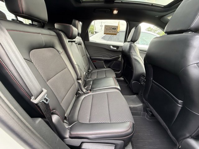 Certified 2024 Ford Escape ST-Line w/ Tech Pack #1 image 21