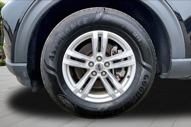Certified 2024 Ford Explorer XLT w/ Equipment Group 202A AWD/4WD image 9