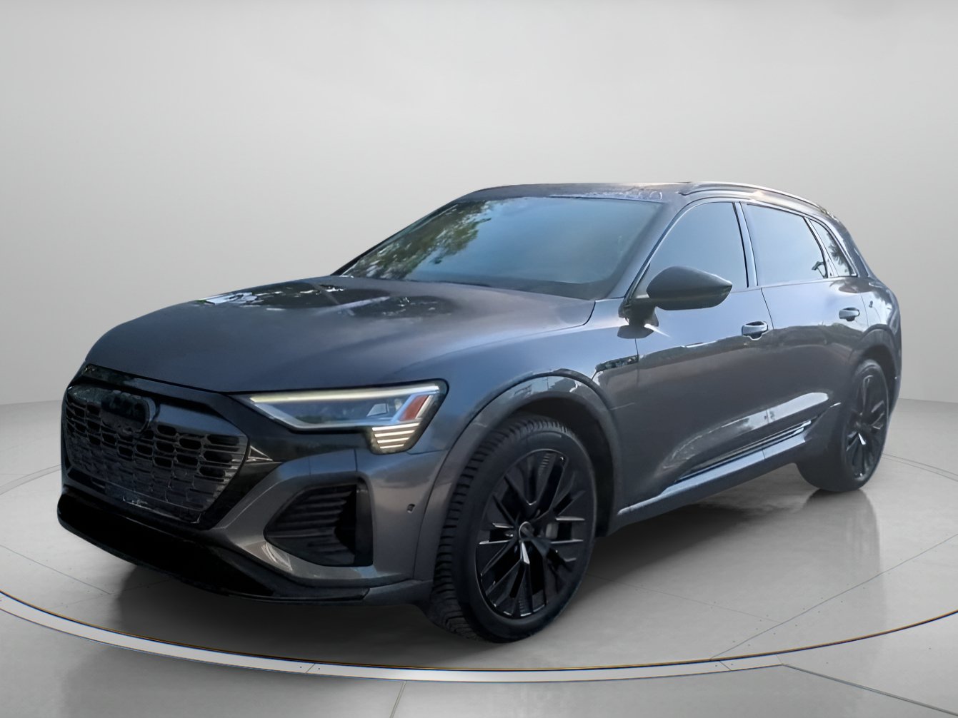 Used 2024 Audi Q8 e-tron Prestige AWD/4WD image 12