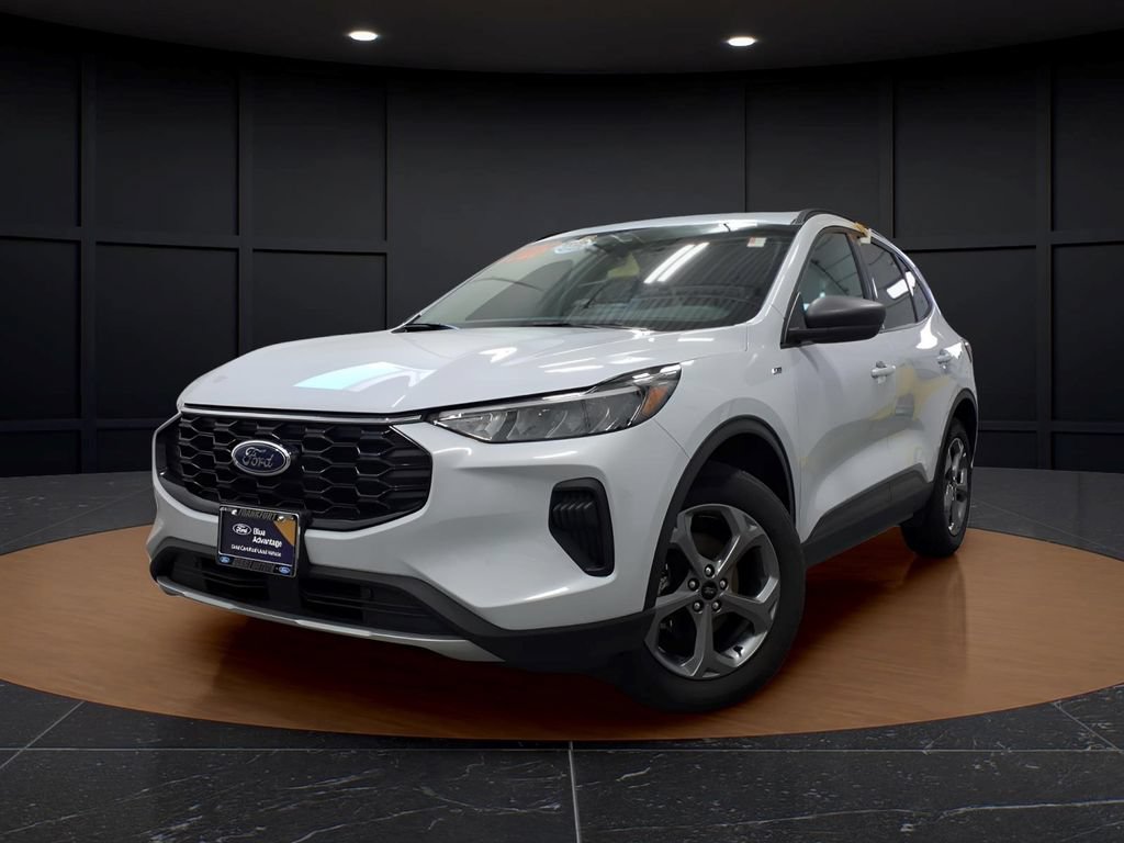 Certified 2026 Ford Escape ST-Line AWD/4WD image 3
