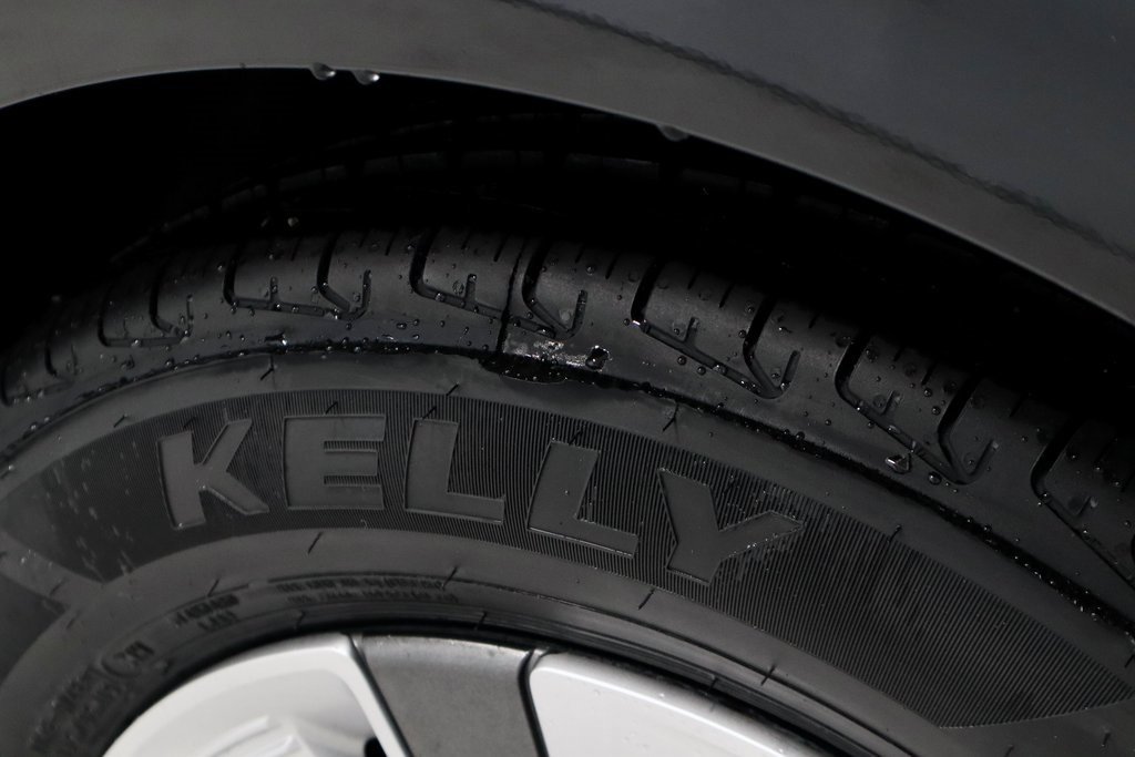 Used 2018 Hyundai Ioniq Blue image 19