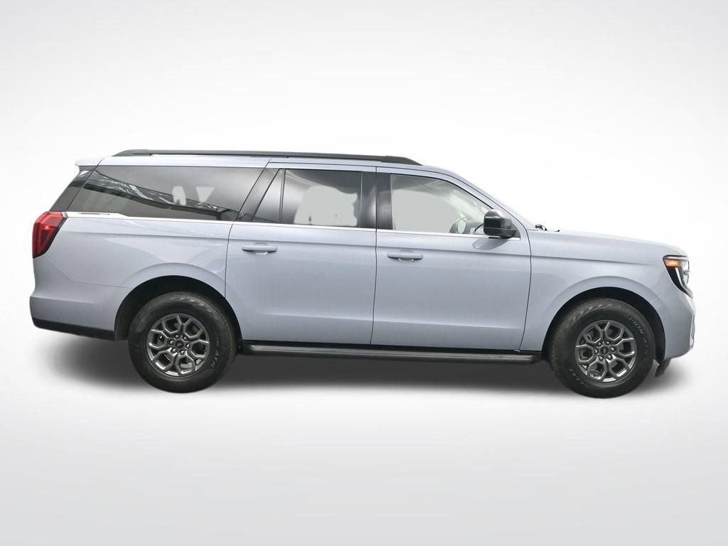 Certified 2025 Ford Expedition Max Active AWD/4WD image 4