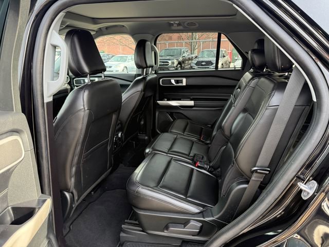 Certified 2022 Ford Explorer XLT w/ Equipment Group 202A image 15
