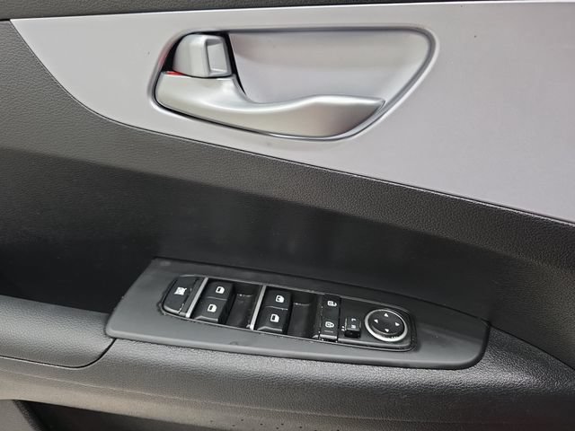 Used 2024 Kia Forte LXS FWD image 28