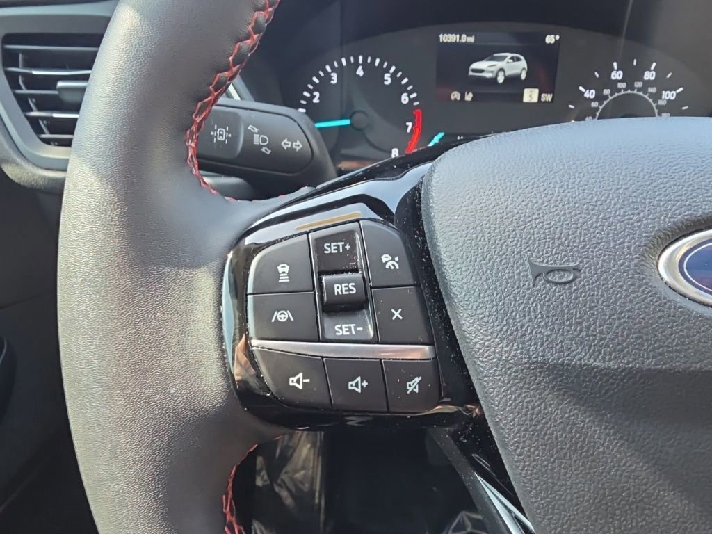 Certified 2022 Ford Escape SEL w/ SEL Stealth AWD Package image 16