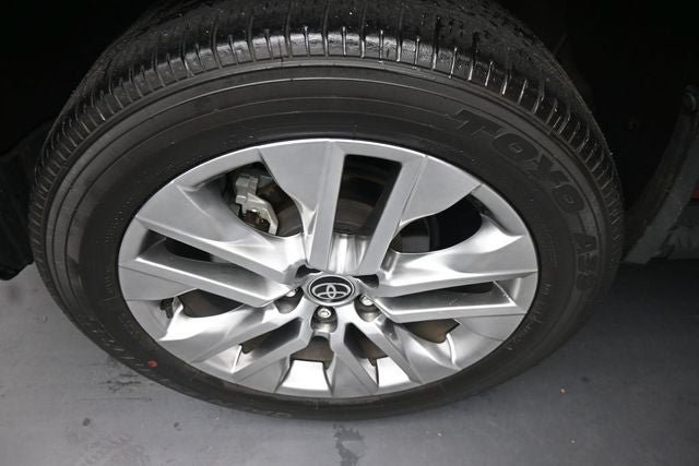 Used 2024 Toyota RAV4 Limited FWD image 15