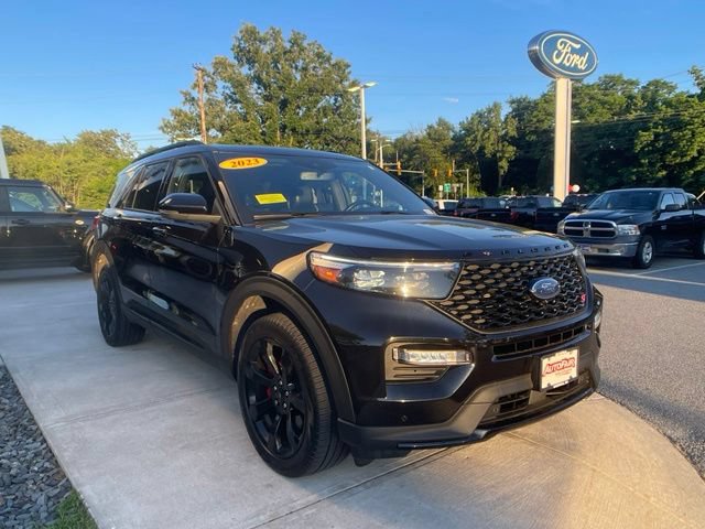 Certified 2023 Ford Explorer ST w/ Equipment Group 401A AWD/4WD image 2