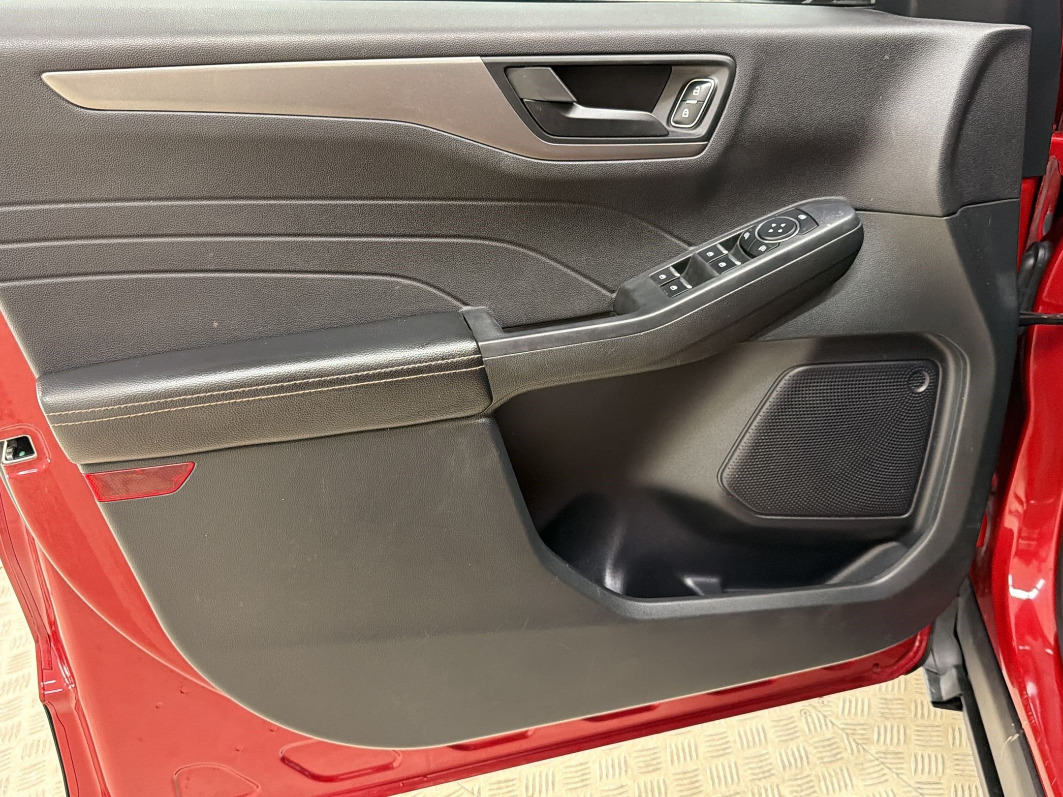 Certified 2023 Ford Escape Active w/ Tech Pack #1 FWD image 12
