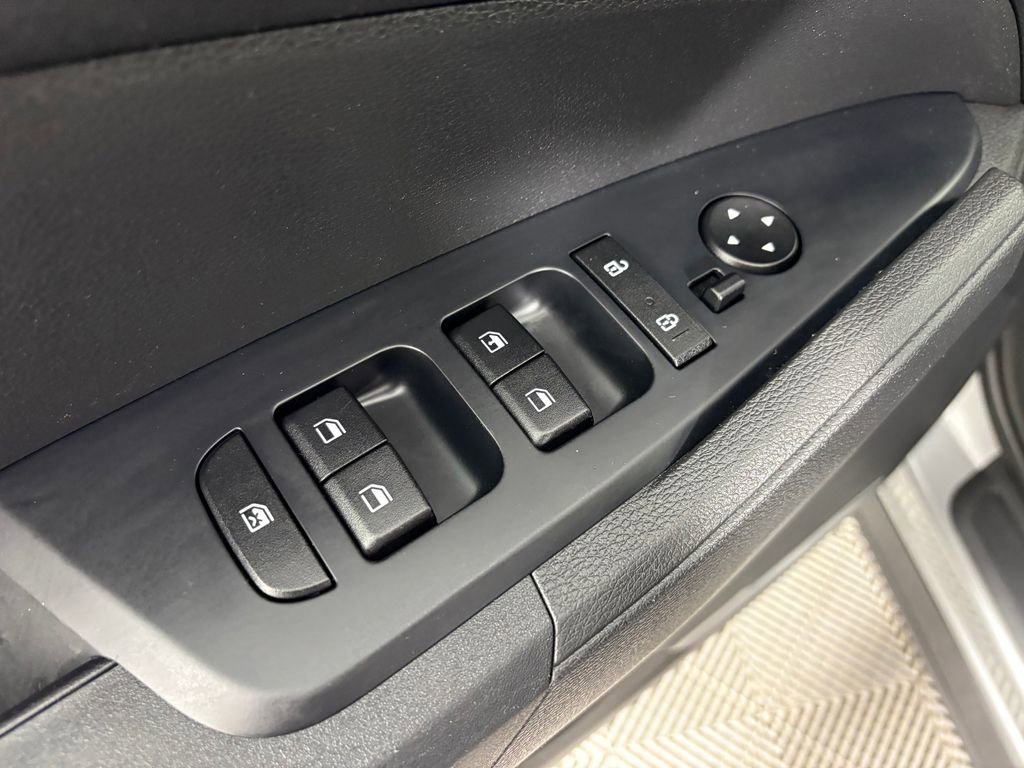 Used 2023 Kia Sportage LX AWD/4WD image 13