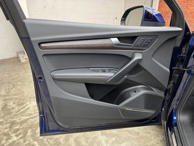 Used 2024 Audi Q5 2.0T Premium Plus image 11