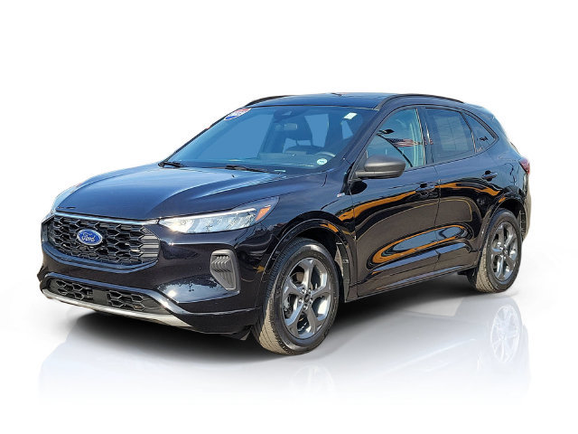 Certified 2023 Ford Escape ST-Line w/ Tech Pack #1 AWD/4WD image 3