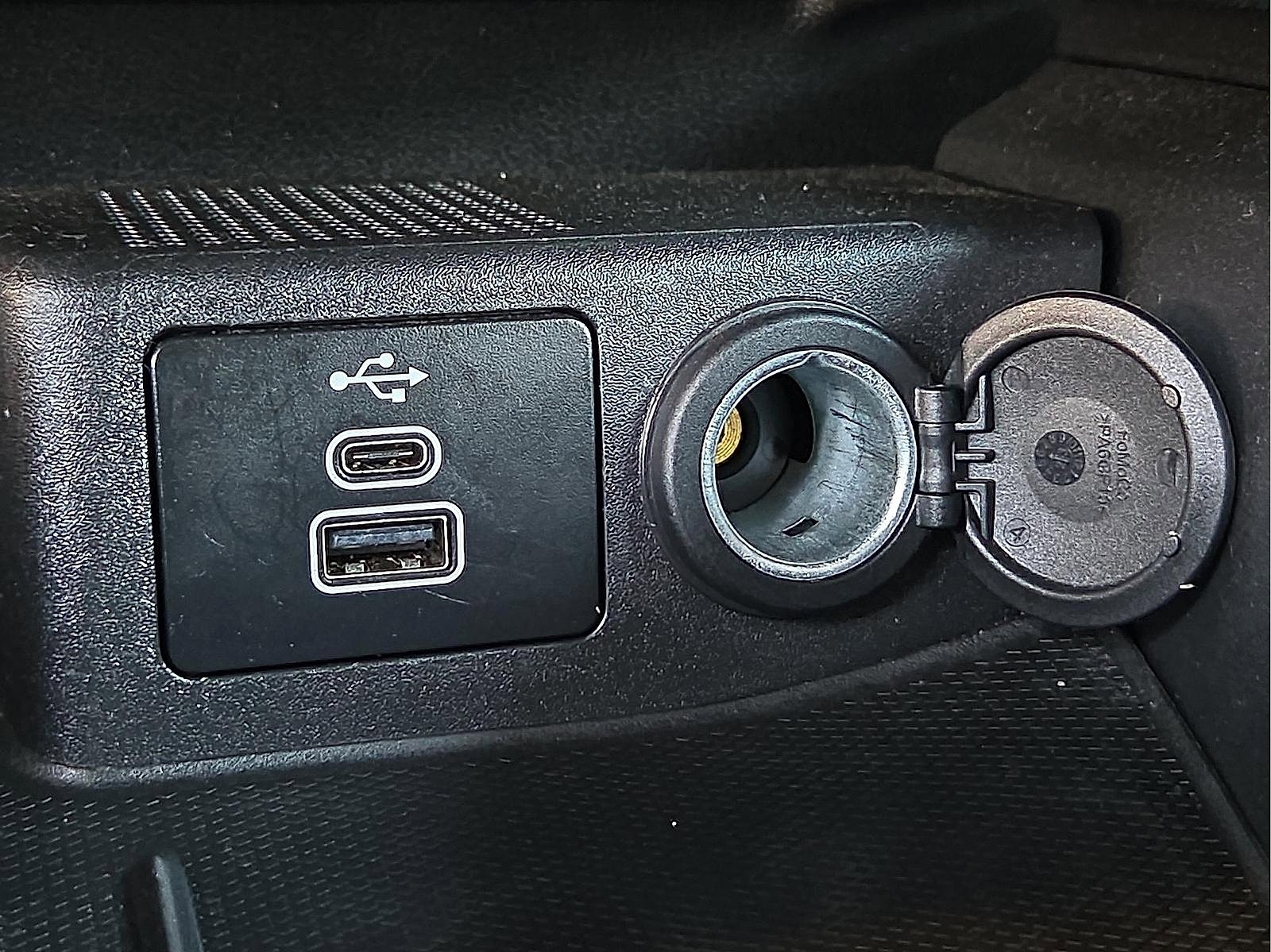 Certified 2024 Ford Escape ST-Line image 19