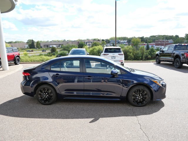 Used 2025 Toyota Corolla LE FWD image 4