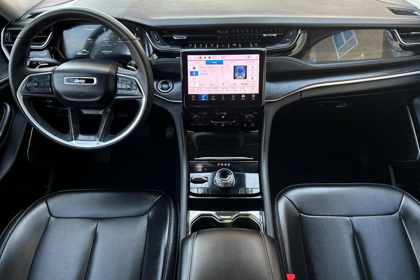 Used 2023 Jeep Grand Cherokee 4WD 4xe image 14