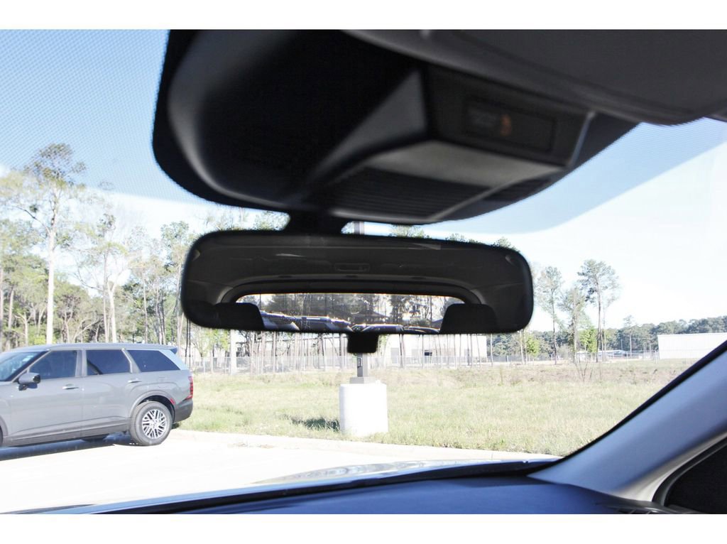 Used 2024 Nissan Rogue SV w/ SV Premium Package image 19