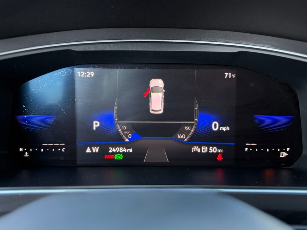 Used 2023 Volkswagen Tiguan SE R-Line image 19