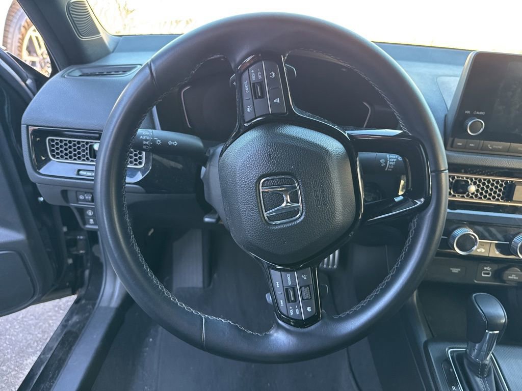 Used 2023 Honda Civic Sport image 6