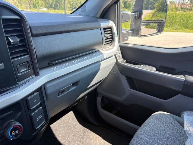 Certified 2024 Ford F250 XLT AWD/4WD image 15