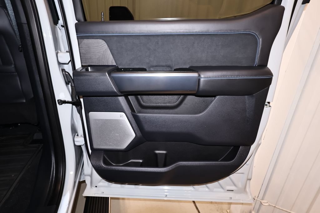 Certified 2025 Ford F350 4x4 Crew Cab Super Duty image 18