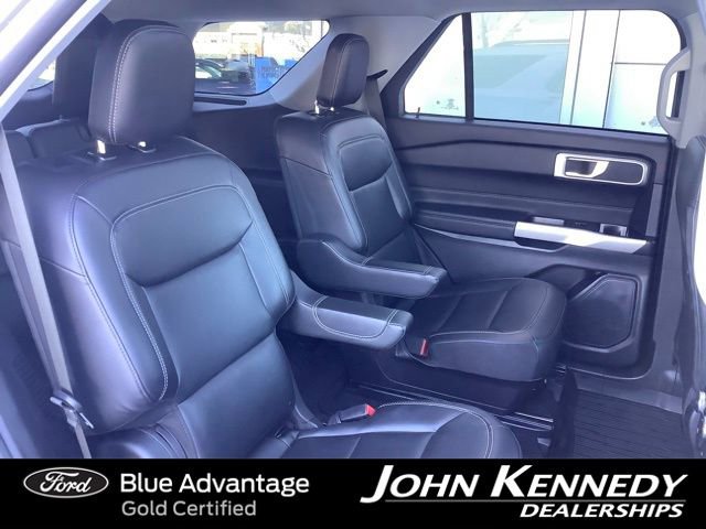 Certified 2022 Ford Explorer XLT w/ Equipment Group 202A AWD/4WD image 15