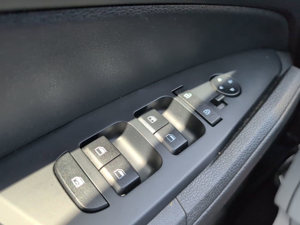 Used 2023 Kia Sportage LX FWD image 22