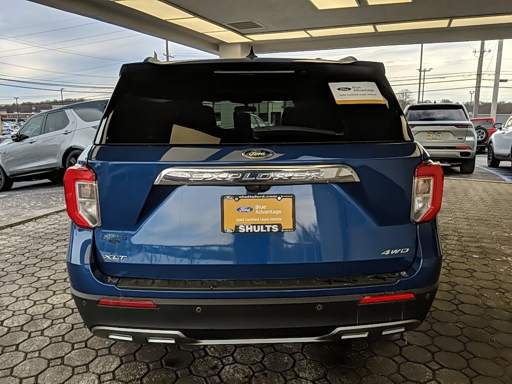 Certified 2023 Ford Explorer XLT w/ Equipment Group 202A image 4