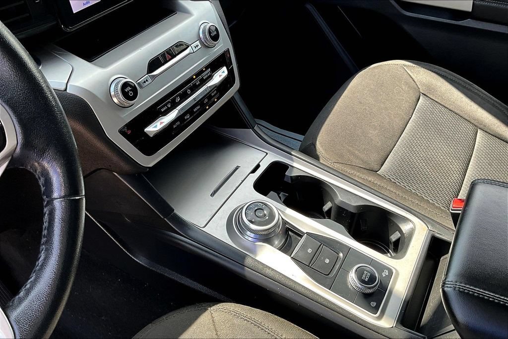 Certified 2022 Ford Explorer XLT AWD/4WD image 17
