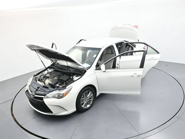 Used 2017 Toyota Camry SE FWD image 43