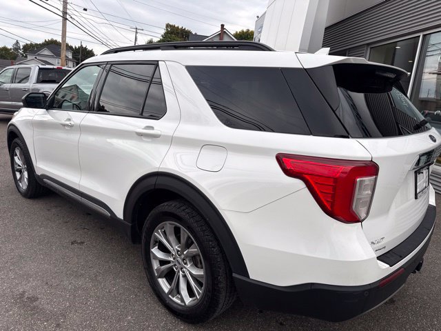 Certified 2023 Ford Explorer XLT w/ Equipment Group 202A AWD/4WD image 8