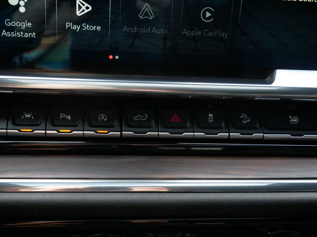 Used 2024 GMC Sierra 1500 SLT w/ SLT Premium Plus Package image 25