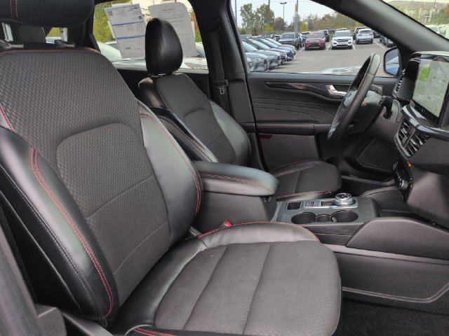 Certified 2023 Ford Escape ST-Line Select w/ Tech Pack #2 AWD/4WD image 15