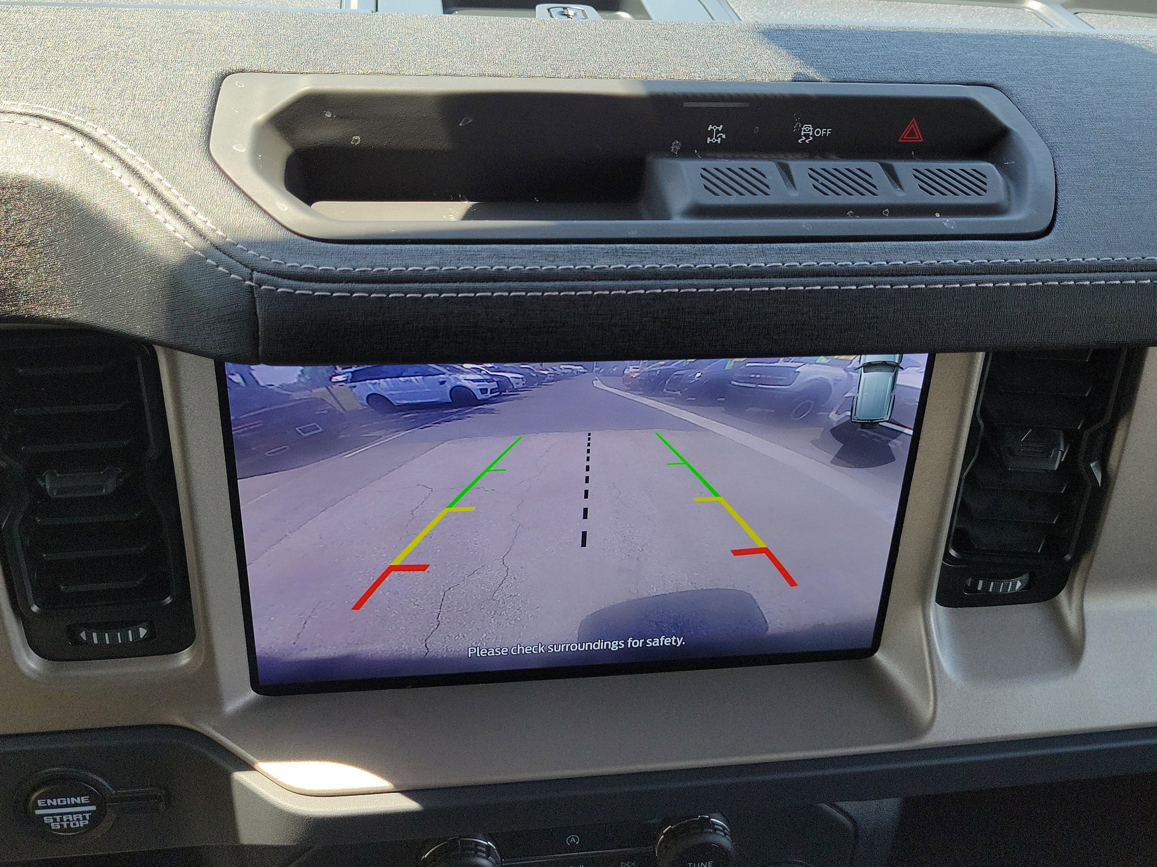 Certified 2025 Ford Bronco Outer Banks AWD/4WD image 25