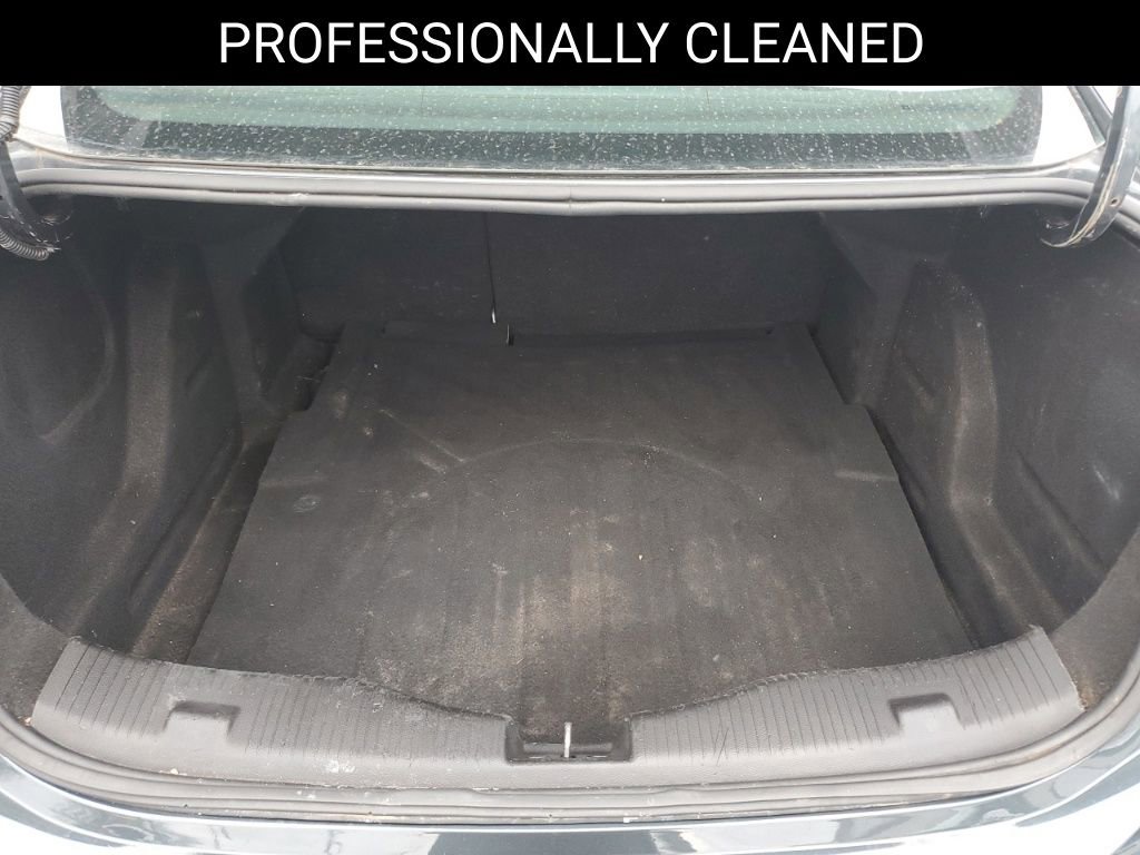 Used 2017 Chevrolet Cruze LT w/ RS Package image 6