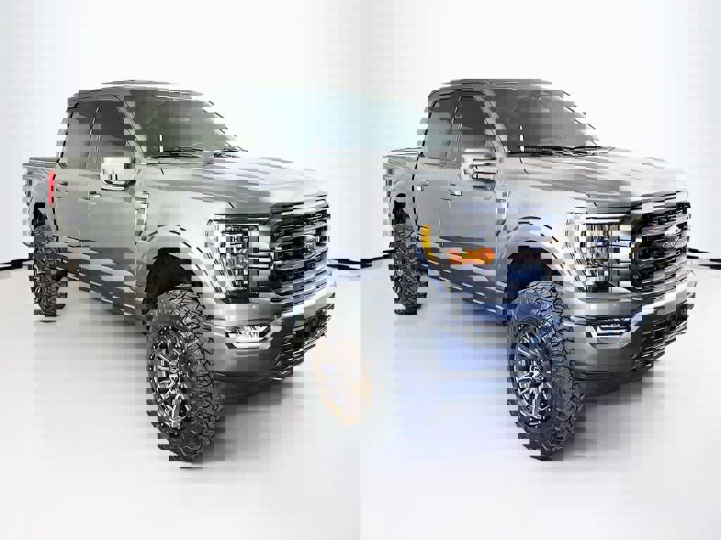 Certified 2021 Ford F150 XLT w/ Equipment Group 302A High image 24