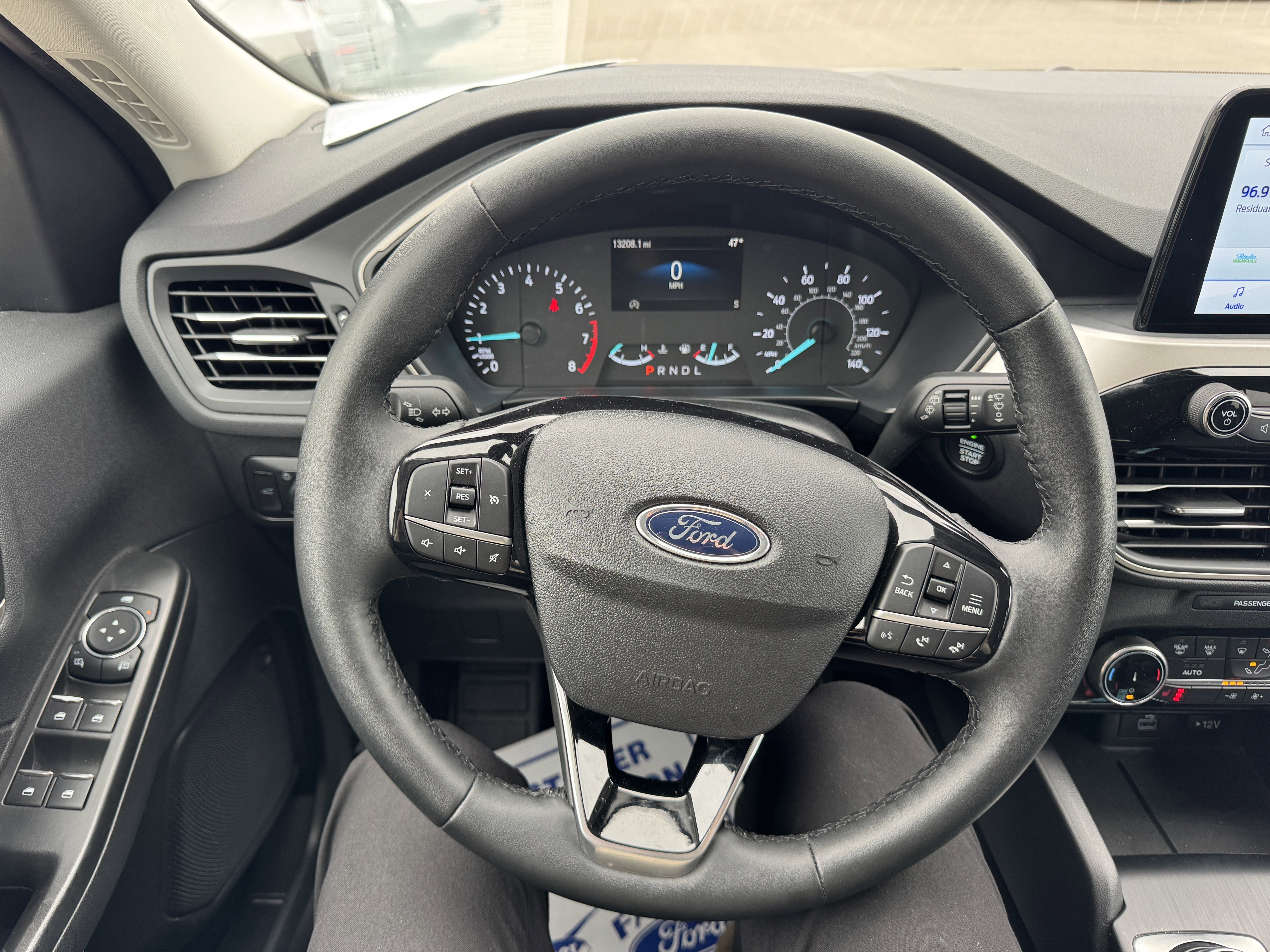 Certified 2022 Ford Escape SEL AWD/4WD image 9