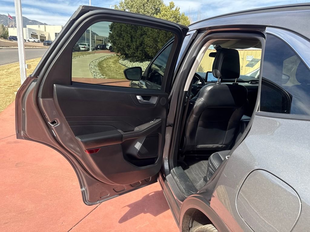 Certified 2021 Ford Escape SEL w/ Technology Package image 17