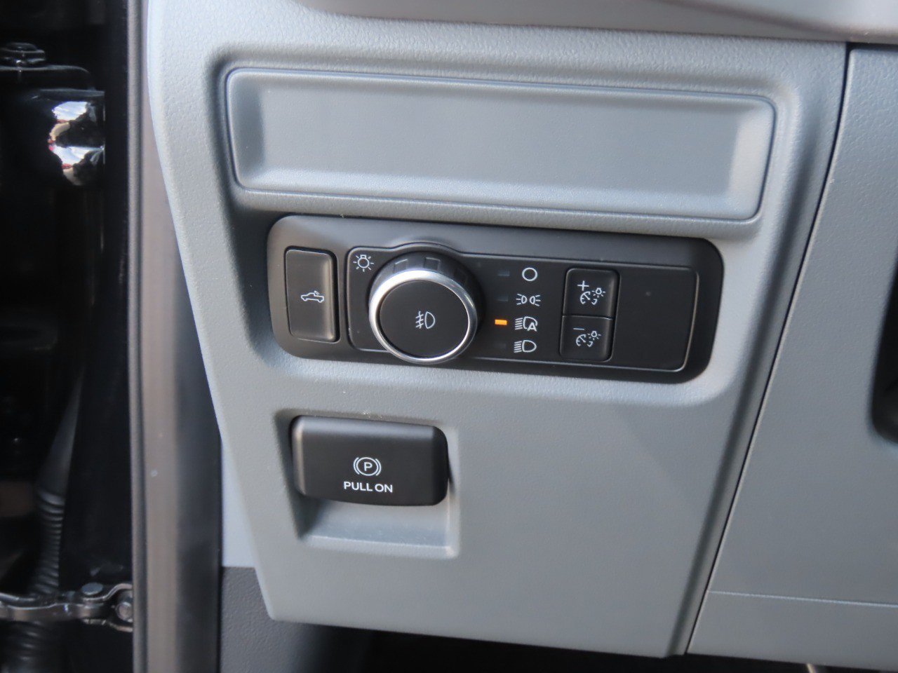 Certified 2022 Ford F150 XLT RWD image 24